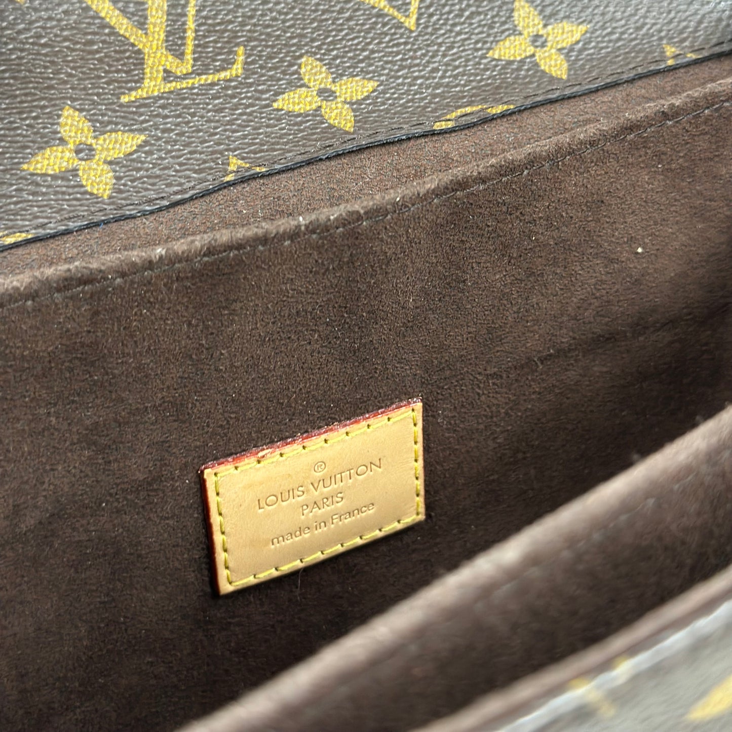LOUIS VUITTON POCHETTE MÉTIS