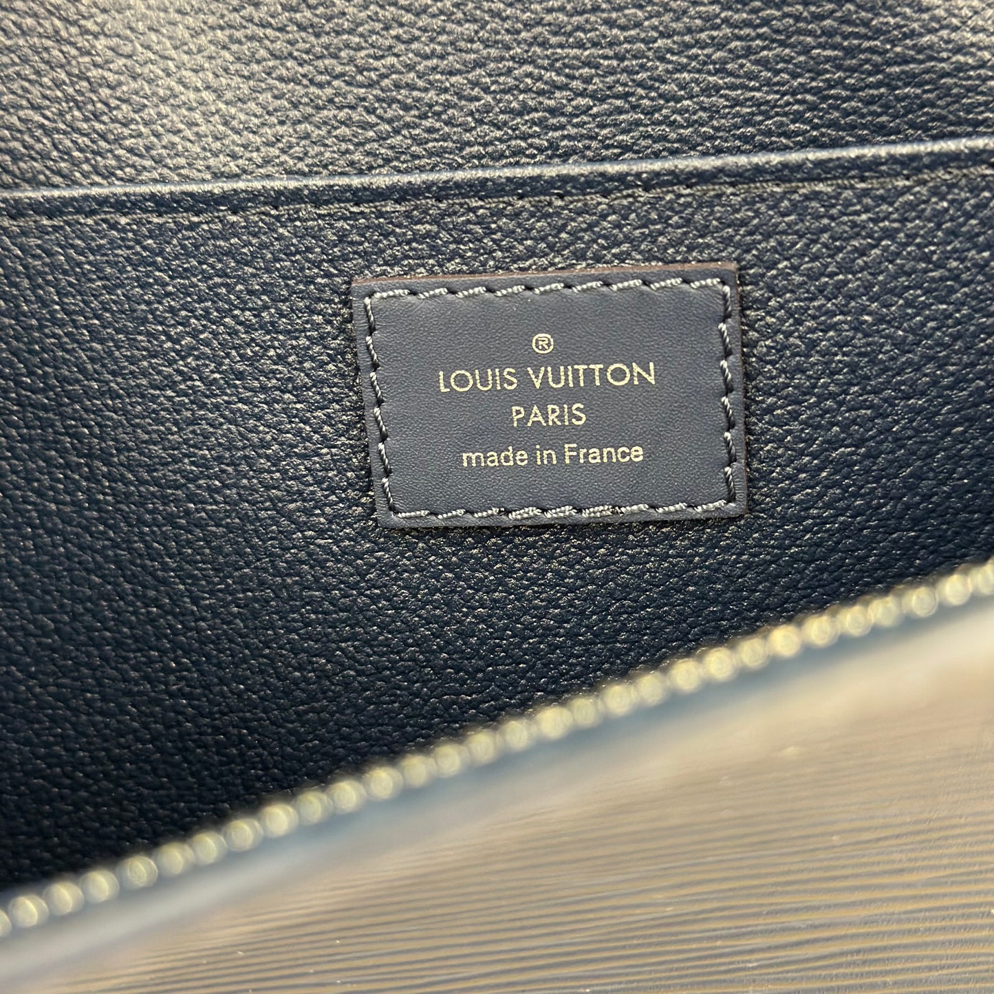 POCHETTE LOUIS VUITTON IN PELLE EPI