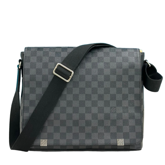 TRACOLLA LOUIS VUITTON DISTRICT