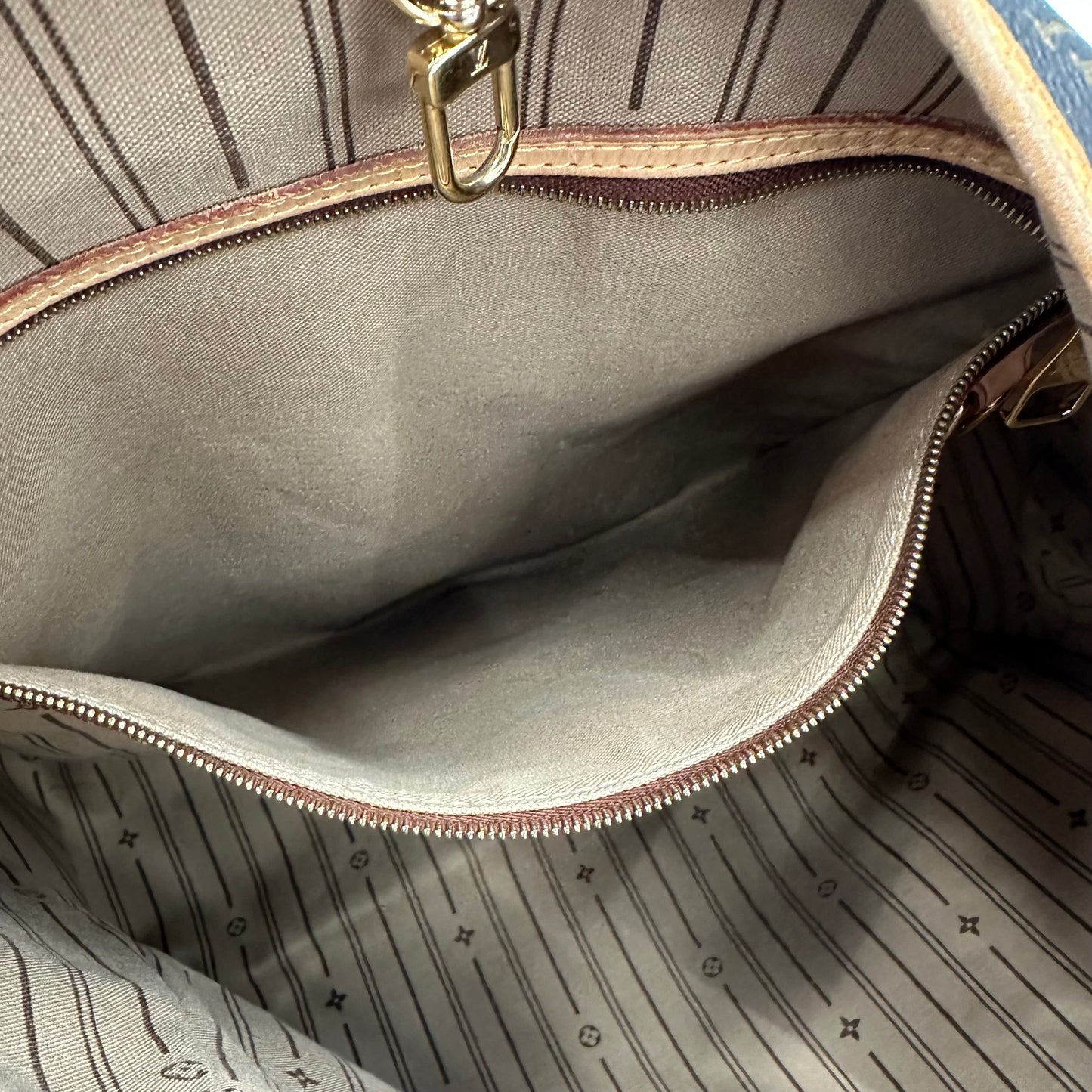 LOUIS VUITTON DELIGHTFULLL MONOGRAM
